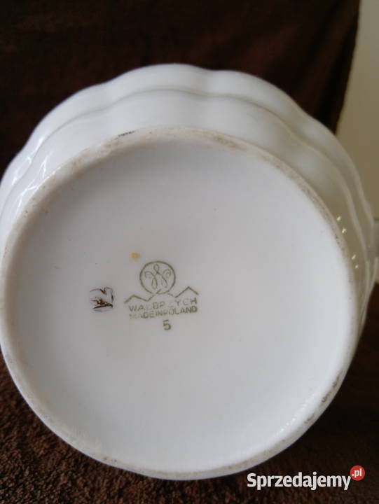 Dzbanek biały Świebodzice