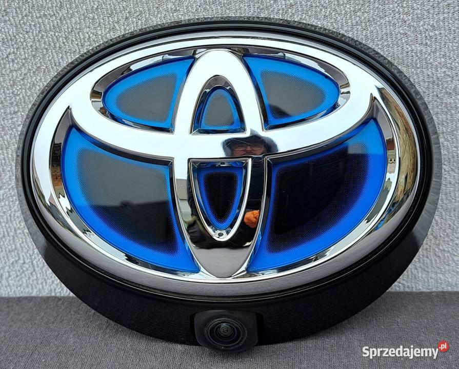 Emblemat logo klapy bagażnika Toyota Corolla E21 Mielęcin sprzedam