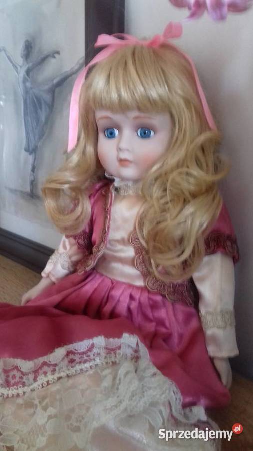 Lalka porcelanowa vintage różowa sukienka Bieruń