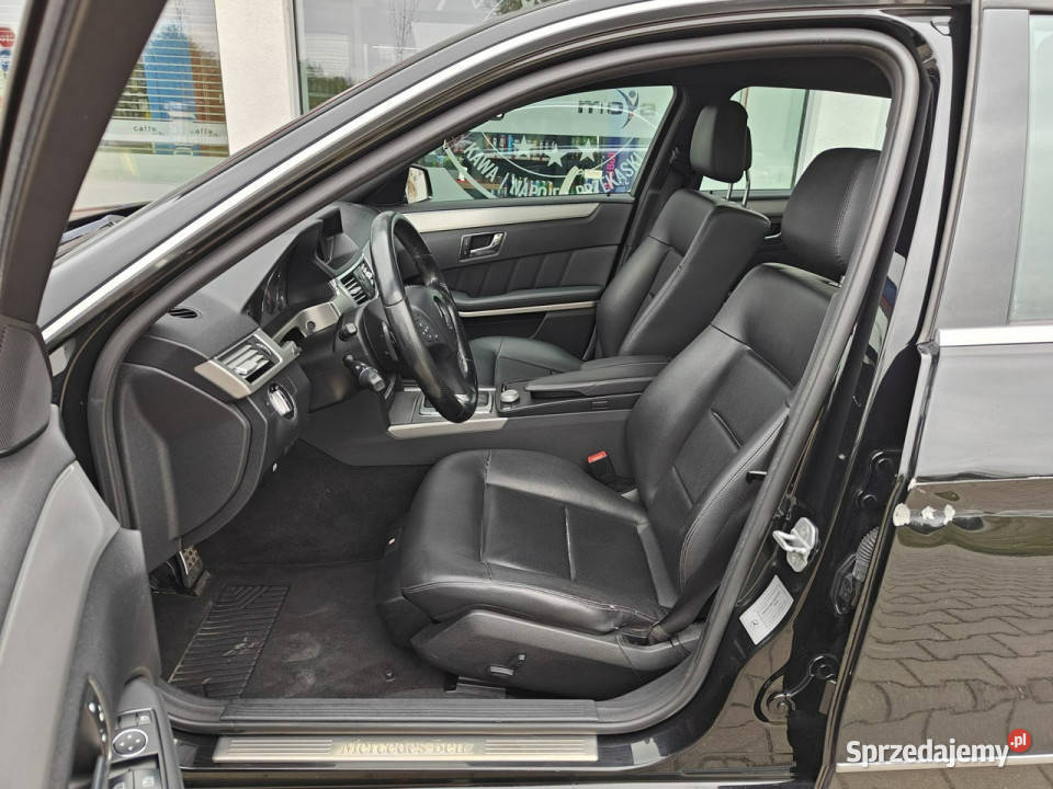 Mercedes E 250 Salon 1 rej 2011 W212 2009 Rok produkcji 2010 mazowieckie Karczew sprzedam