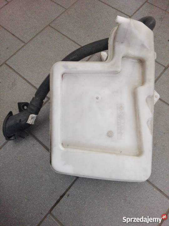 Zbiorniczek na płyn do spryskiwaczy BMW e60e61 osobowe Motoryzacja Chróścice