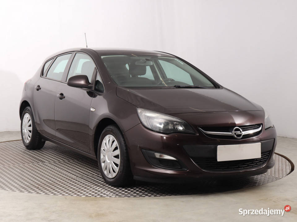 Opel Astra 16 16V Rok produkcji 2014 Astra Katowice