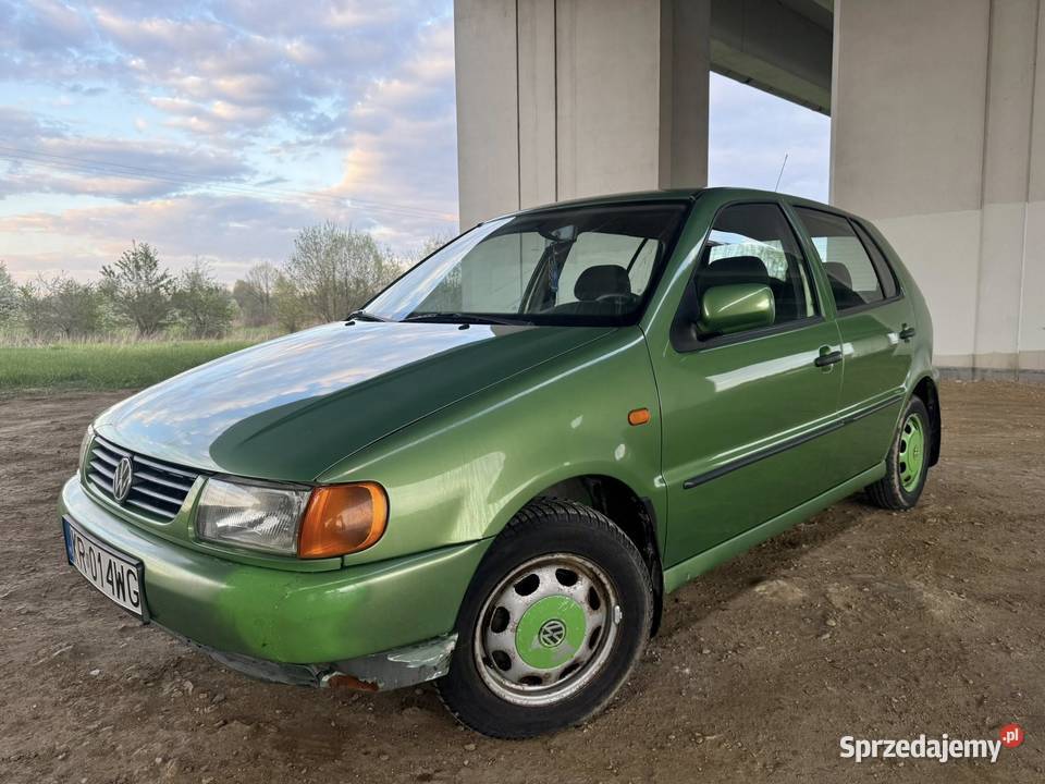 VW Polo 14 Benzyna 2000r Do Jazdy Opłaty Ważne manualna sprzedam
