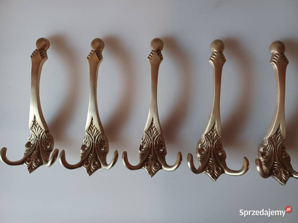 Komplet sześciu mosiężnych wieszaków Poznań