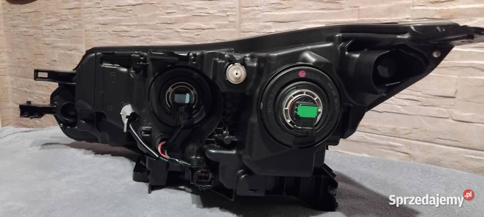 Lampa prawa przód Nissan Qashqai J11 rogue osobowe Lampy przednie