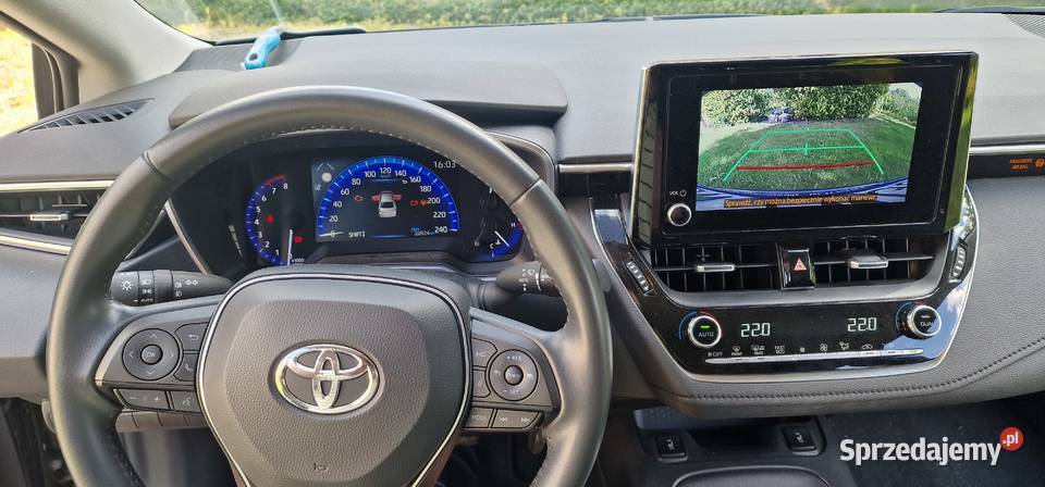 Sprzedam Toyotę Corolla sedan 15 Comfort 2022 Wrocław