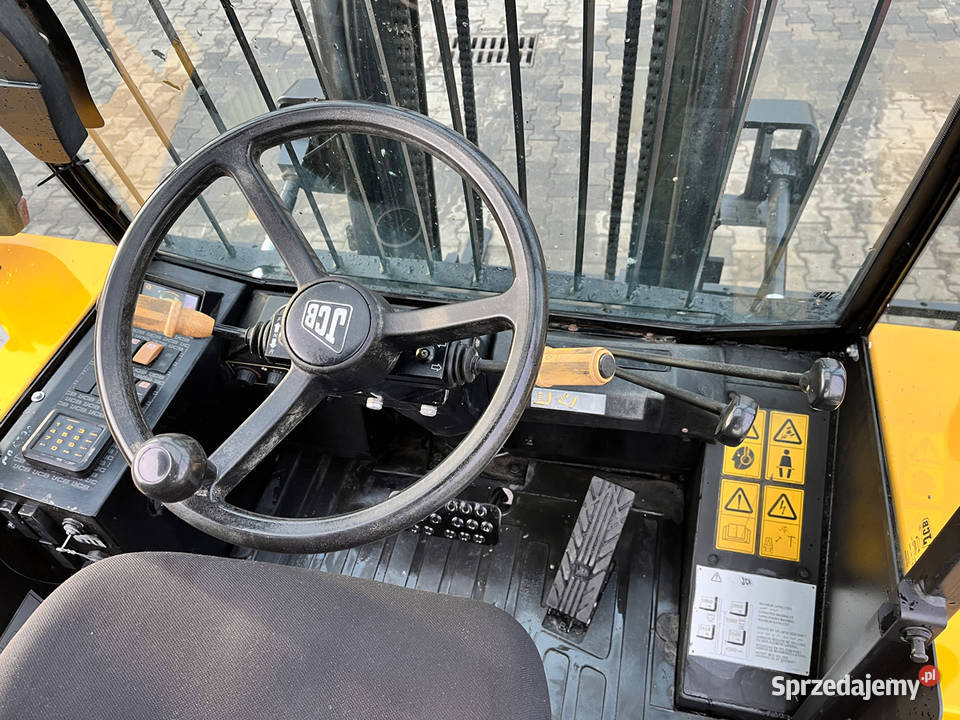 Wózek widłowy terenowy JCB 926 4 WD triplex 55 m Kęty