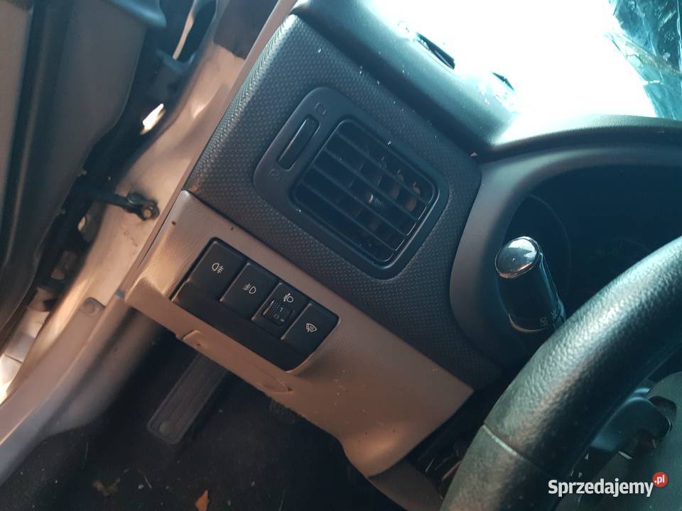 Okazyjnie uszkodzone subaru Warszawa