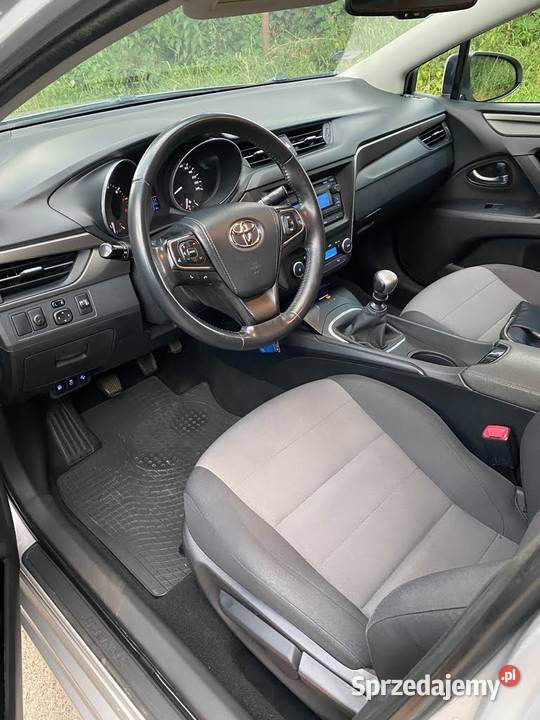 Toyota Avensis Toyota Avensis 16 Active Salon benzyna sprzedam