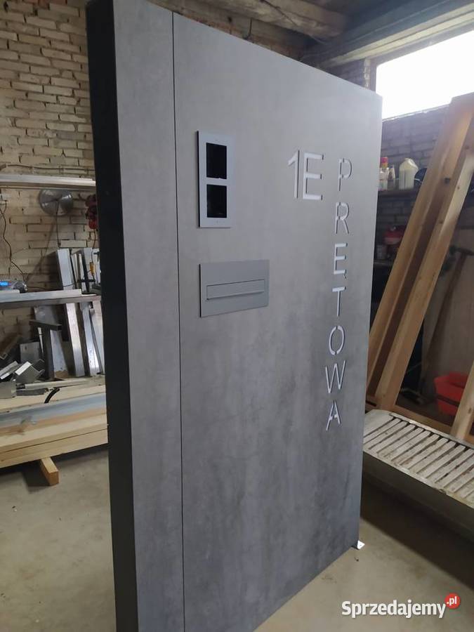 Nowoczesne ogrodzenia spieki kwarcowe Słupek Kraków