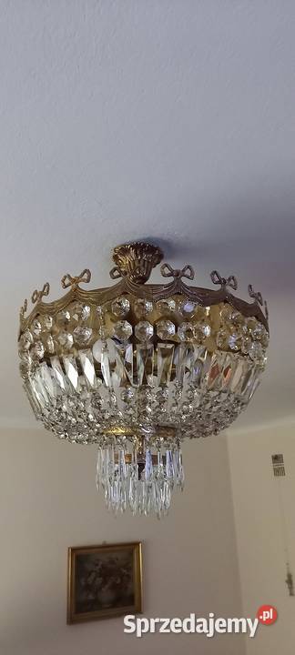 Elegancki kryształowy plafon Skierniewice