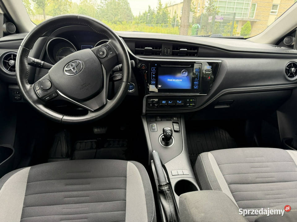 Toyota Auris 18 HSD 136 Serwisowany Kamera Ładny czujnik zmierzchu Otwock Mały