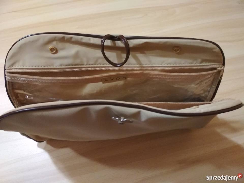 Kosmetyczka damska Hrubieszów sprzedam