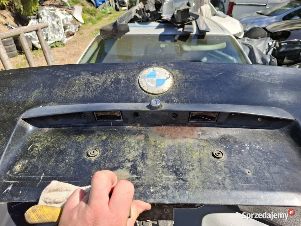BMW 3 E36 Sedan Klapa Tył Zawiasy Klapy Zamek Skawina