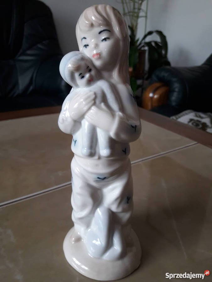 Porcelanowa figurka Sango Hiszpania Janów Lubelski
