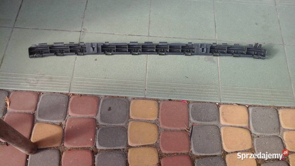 Tylny ślizg zderzaka środkowy Mercedes W246 Stalowa Wola