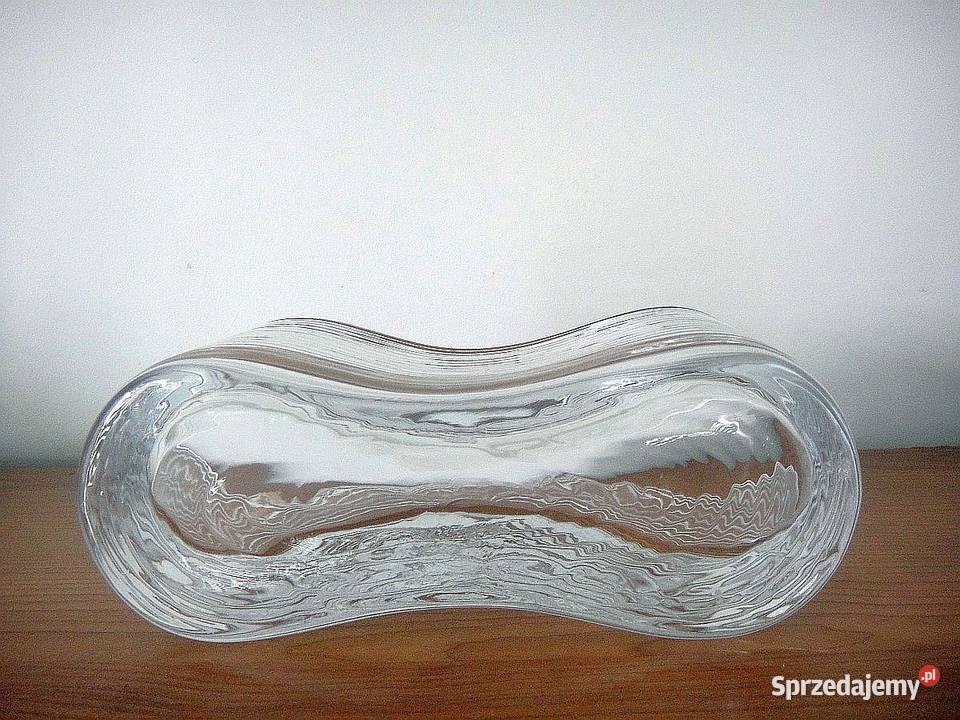 Elegancki prążkowany wazon ze szkła Kielce