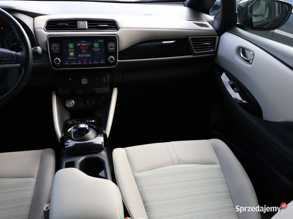 Nissan Leaf 40 kWh radio Bielany Wrocławskie