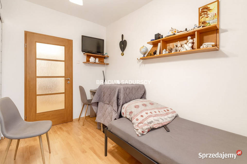 Sprzedam mieszkanie Kraków 502 metry blok