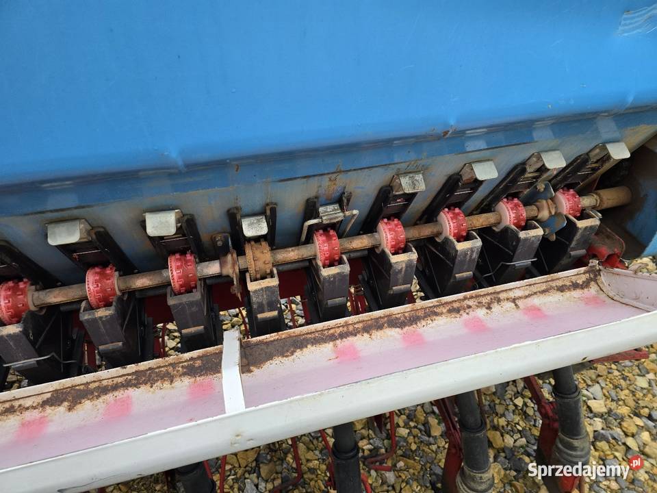 Siewnik zbożowy Isaria 7000SM import Niemcy nieuszkodzony Maków sprzedam