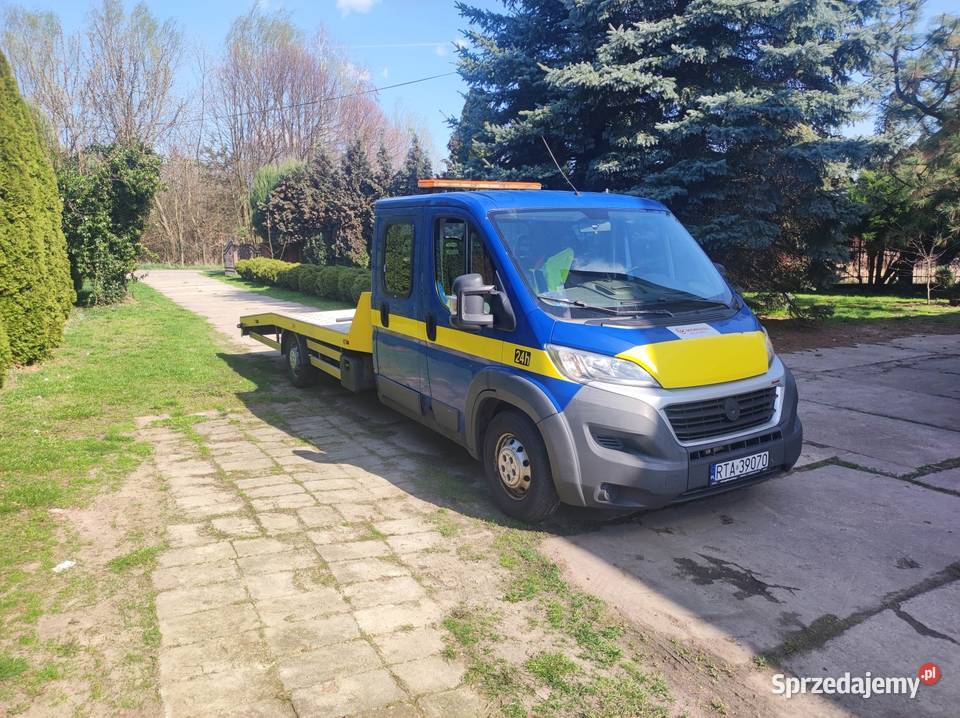 Auto laweta holowanie Pomoc Drogowa transport Tarnobrzeg