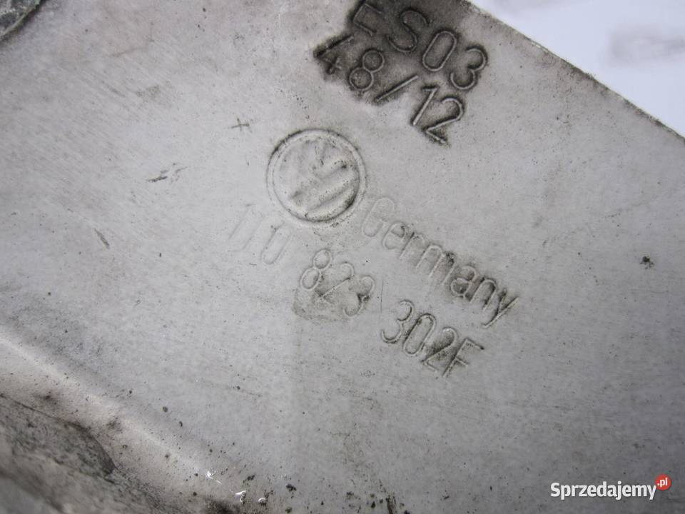 VW CADDY III LIFT 13r zawias maski prawy