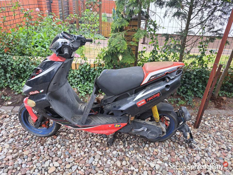 Sprzedam Skuter APRILIA SR 50 na części na 49cm3 Motoryzacja