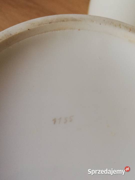 Porcelanowe duże dzbanki małopolskie Ropa