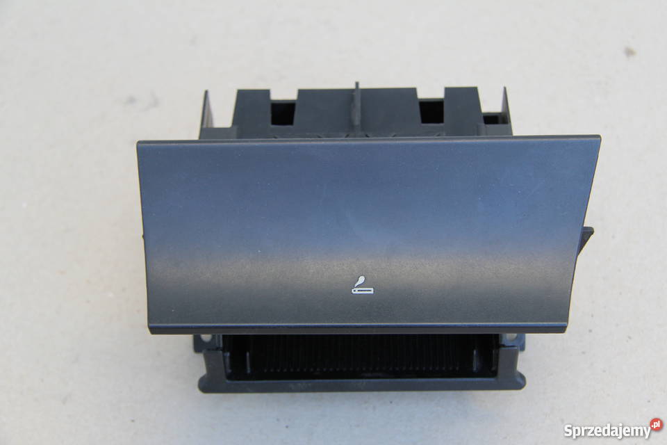 Skoda Octavia I FL popielniczka Wyposażenie wnętrza świętokrzyskie Kielce