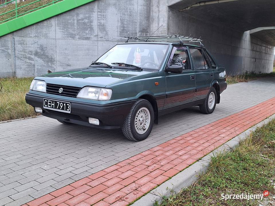 Polonez atu 16 benzyna 75KM Kamieńsk