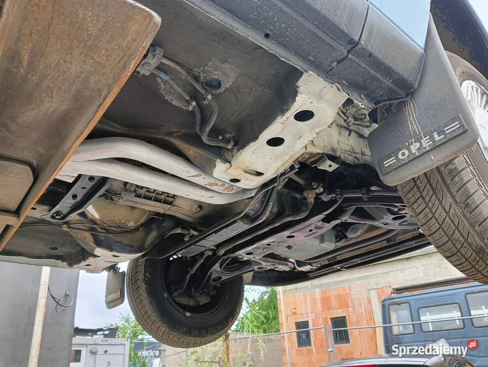 Opel omega A c20ne c24ne części mastka drzwi Wiązów