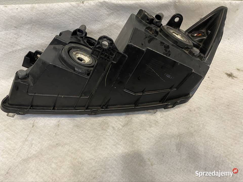 Lampa prawy przód Fiat Freemont Dodge Journey Jasienica