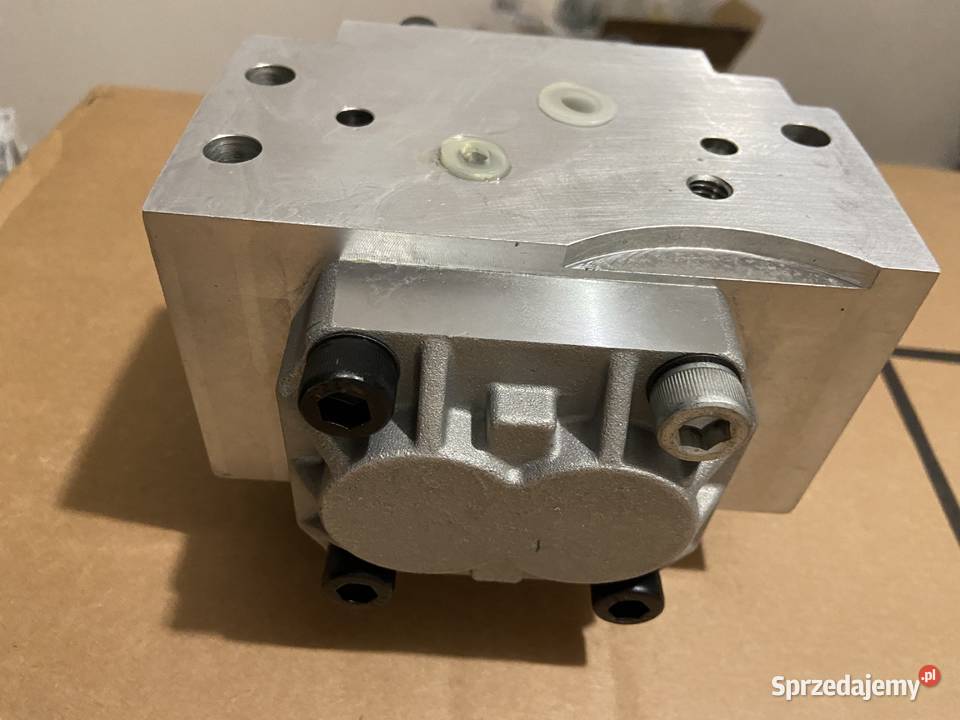 Pompa 3790722M1 hydrauliczna Massey Ferguson Białystok