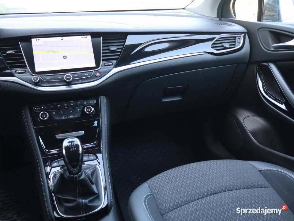 Opel Astra 14 T Piaseczno