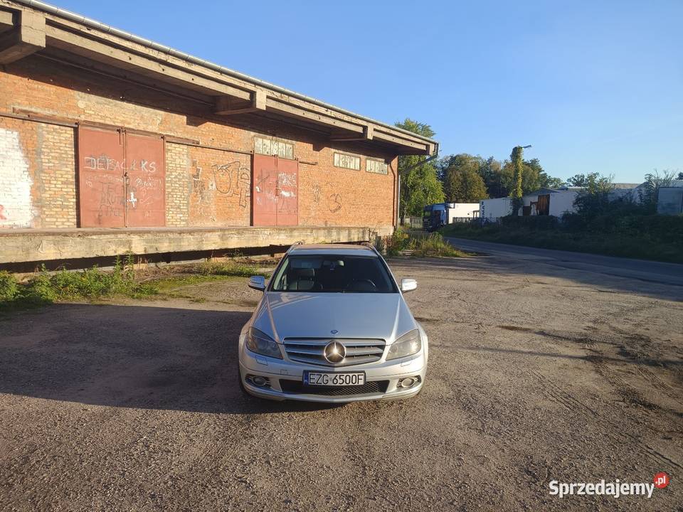 Mercedes-Benz 230