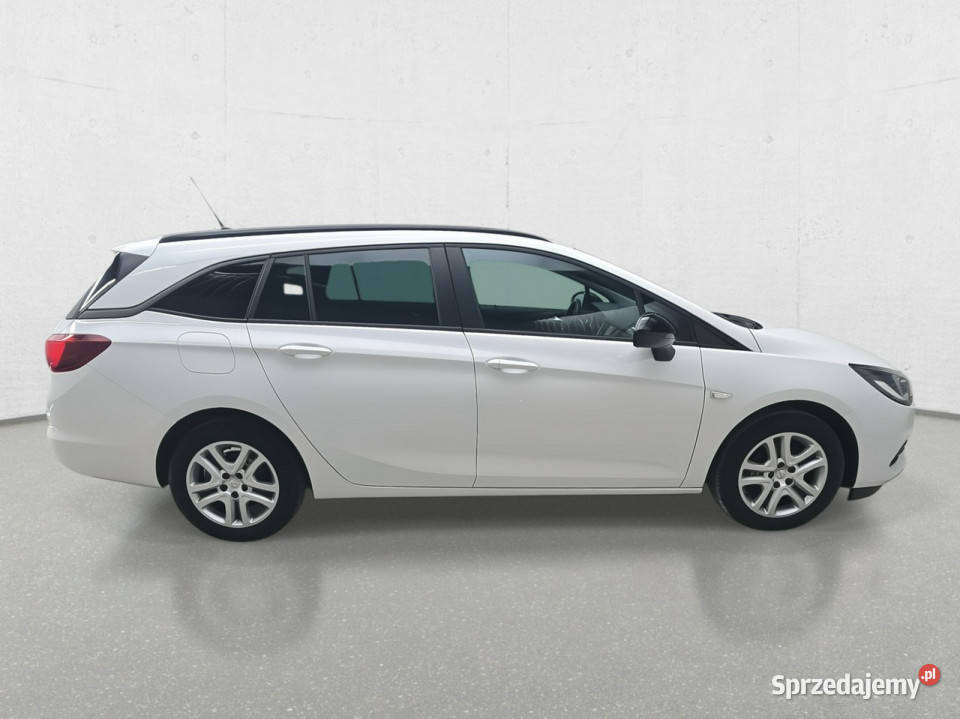 Opel Astra L 2021 Komorniki