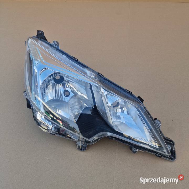 MITSUBISHI SPACE STAR 19 REFLEKTOR LAMPA PRAWA lubuskie Bieleń sprzedam