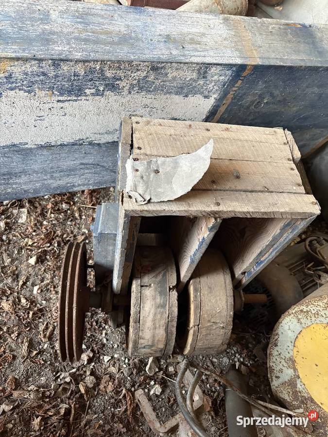 Podajnik Przenośnik kubełkowy drewniany 8m Krzcięcice