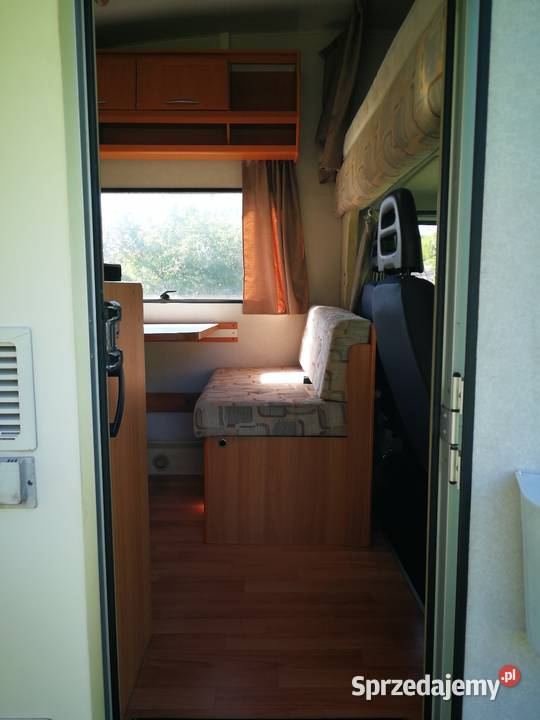 Ładny kamper z klimatyzacją dużym serwisie Rok produkcji 2004 Lublin
