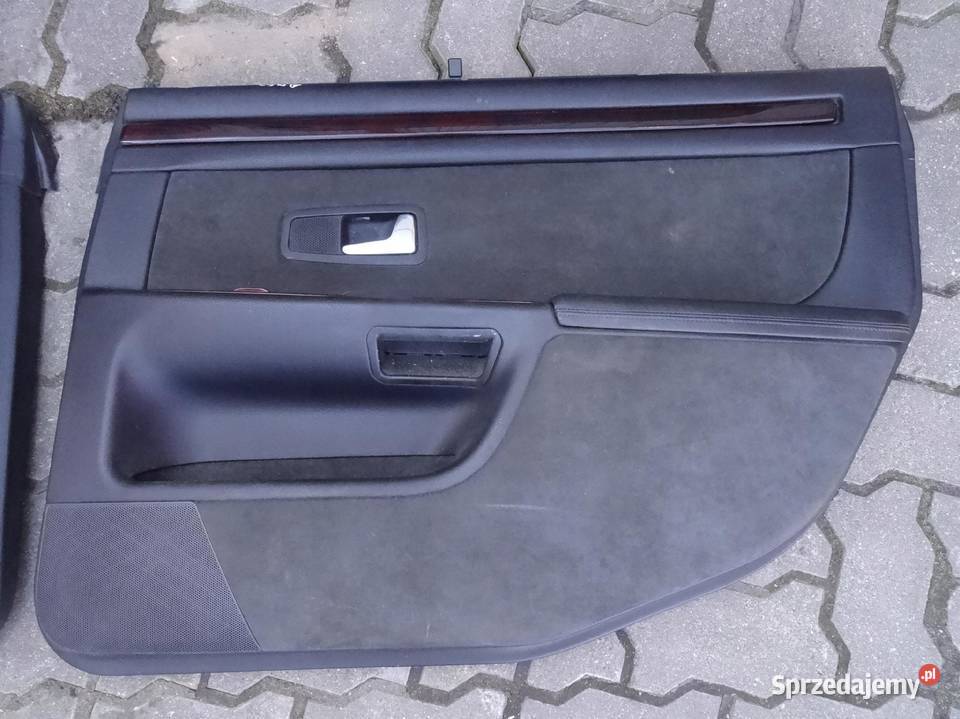 AUDI A8 D2 TAPICERKA BOCZKI ROLETA DRZWI SOUL Przemęt