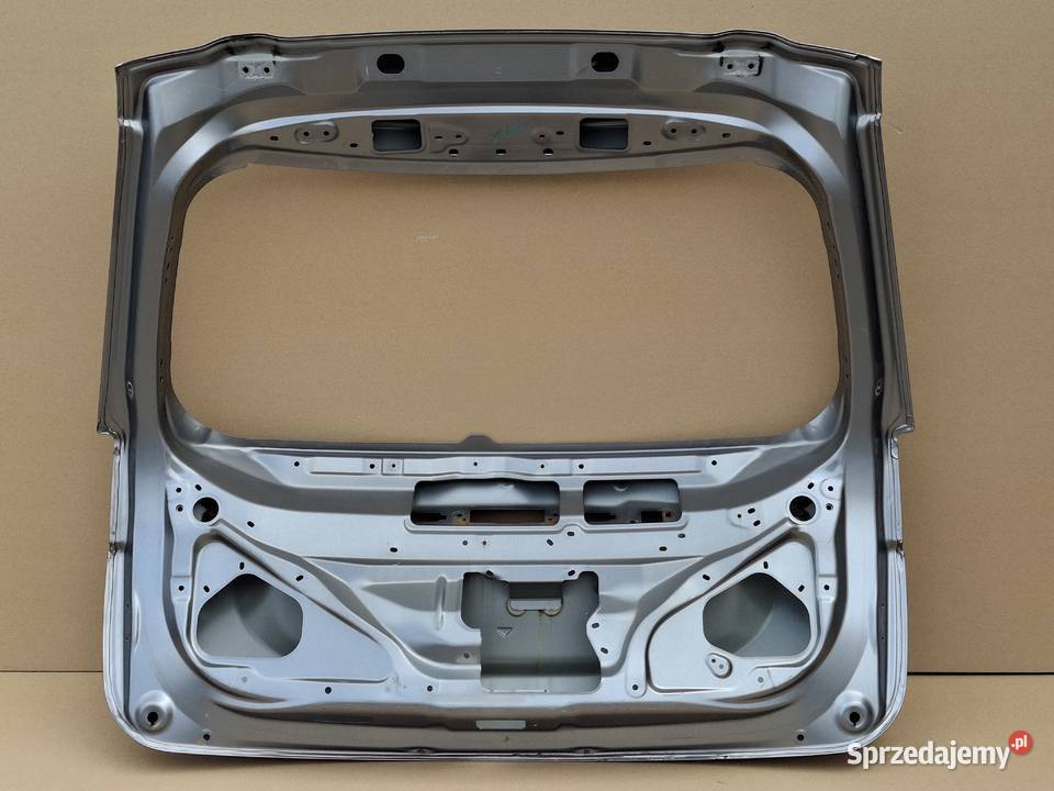 MITSUBISHI OUTLANDER III 3 KLAPA BAGAŻNIKA TYŁ Bieleń