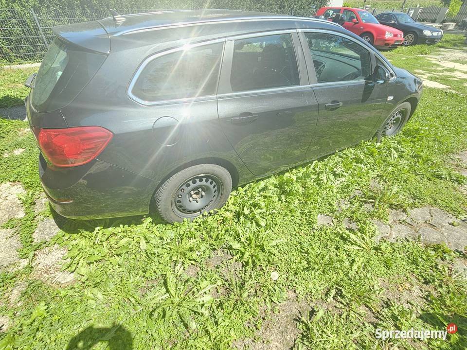 OPEL ASTRA 18 BENZIN uszkodzony Ostrów Wielkopolski