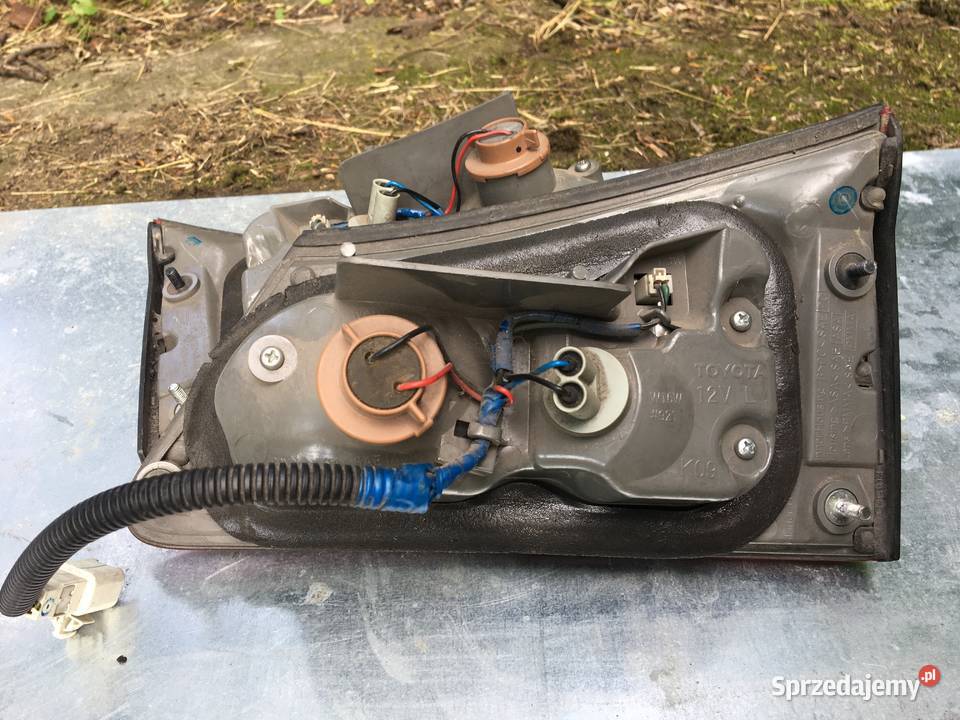 Lampa tył Lexus IS 220 250 lewa prawa Oświetlenie Warszawa sprzedam