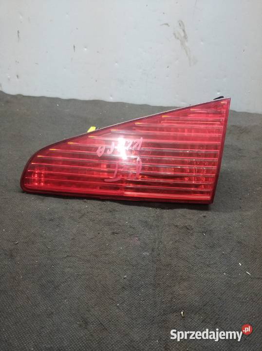 Peugeot 607 lampa prawy tył w klapę Oświetlenie wielkopolskie Swarzędz