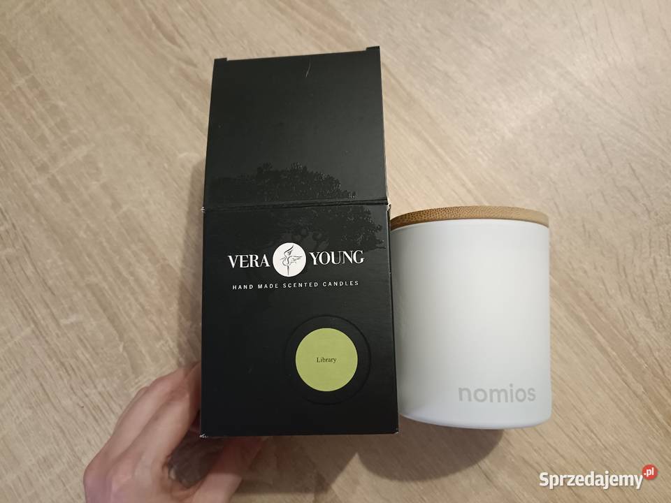Świeca sojowa 220g Library Vera Young Kwidzyn sprzedam