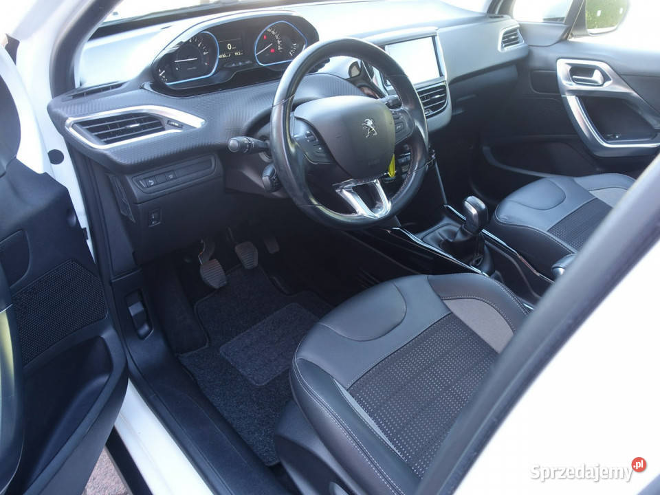 Peugeot 2008 I 20132019 Hatchback