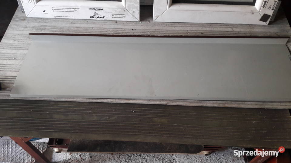 Parapet zewnętrzny metalowy brązowy Głuchołazy