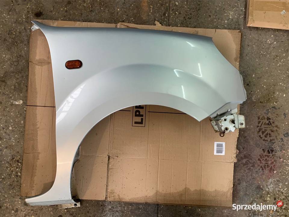 BŁOTNIK PRAWY PRZÓD RENAULT KANGOO I LIFT TEB64 Rok produkcji 2005 Zawiercie