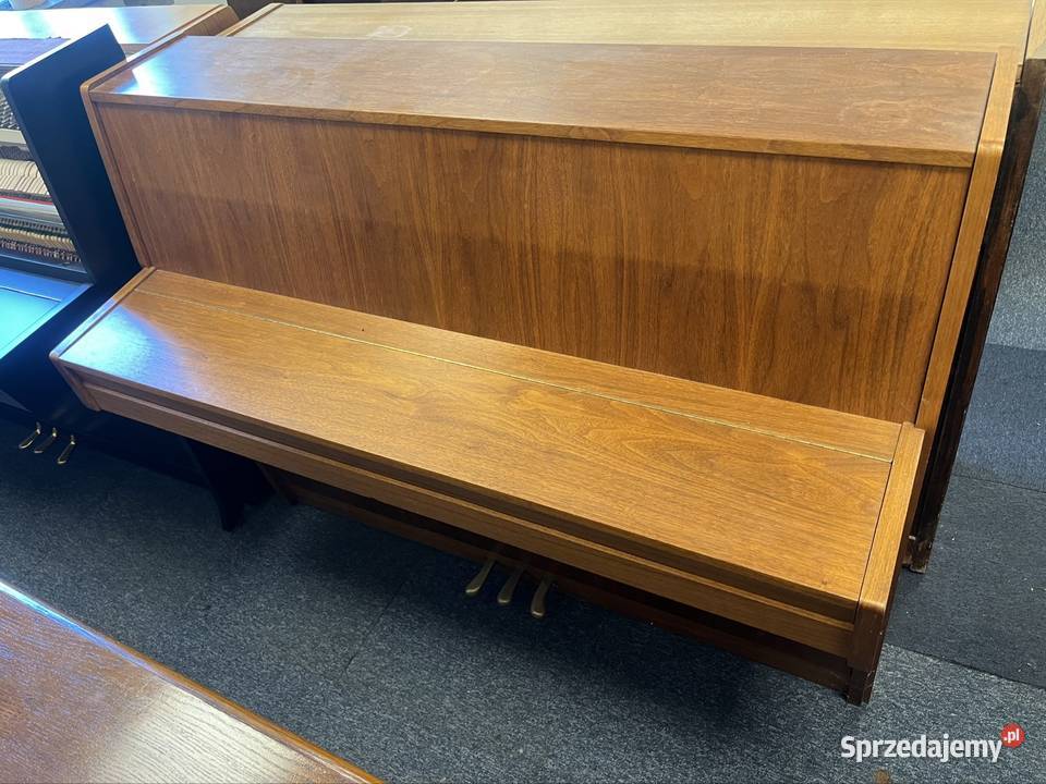 Używane pianino Solton Germany brąz transport