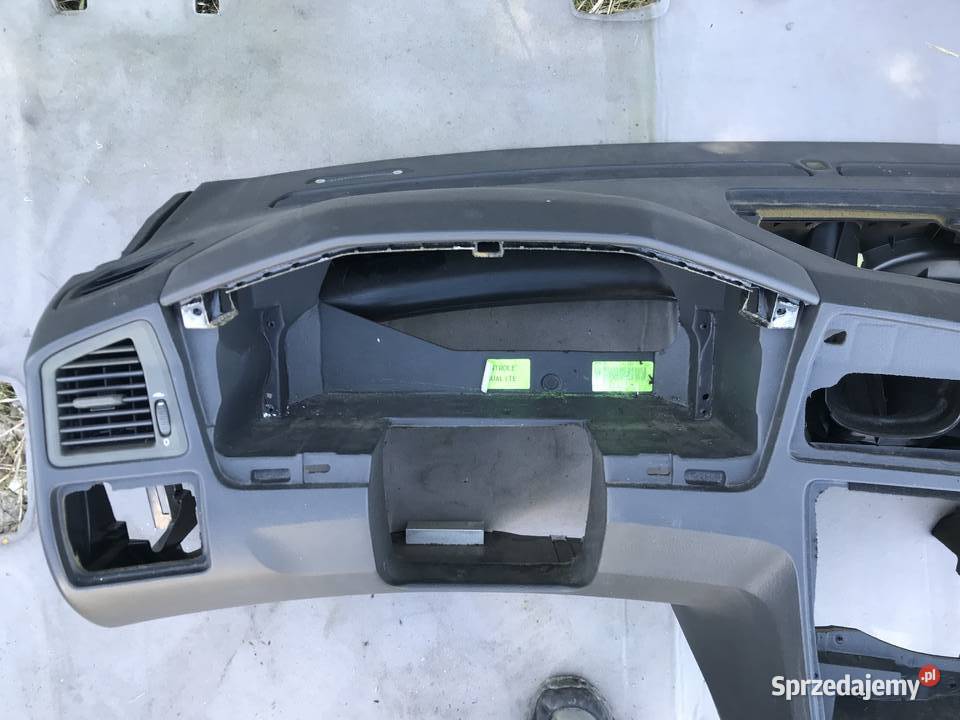 Deska rozdzielcza konsola Volvo S60 V70 XC70 Lesznowola sprzedam